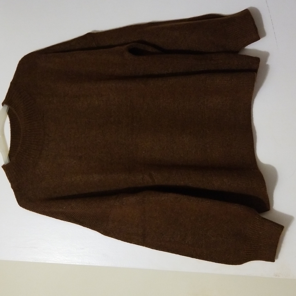 SIZE XXL BROWN SWEATER